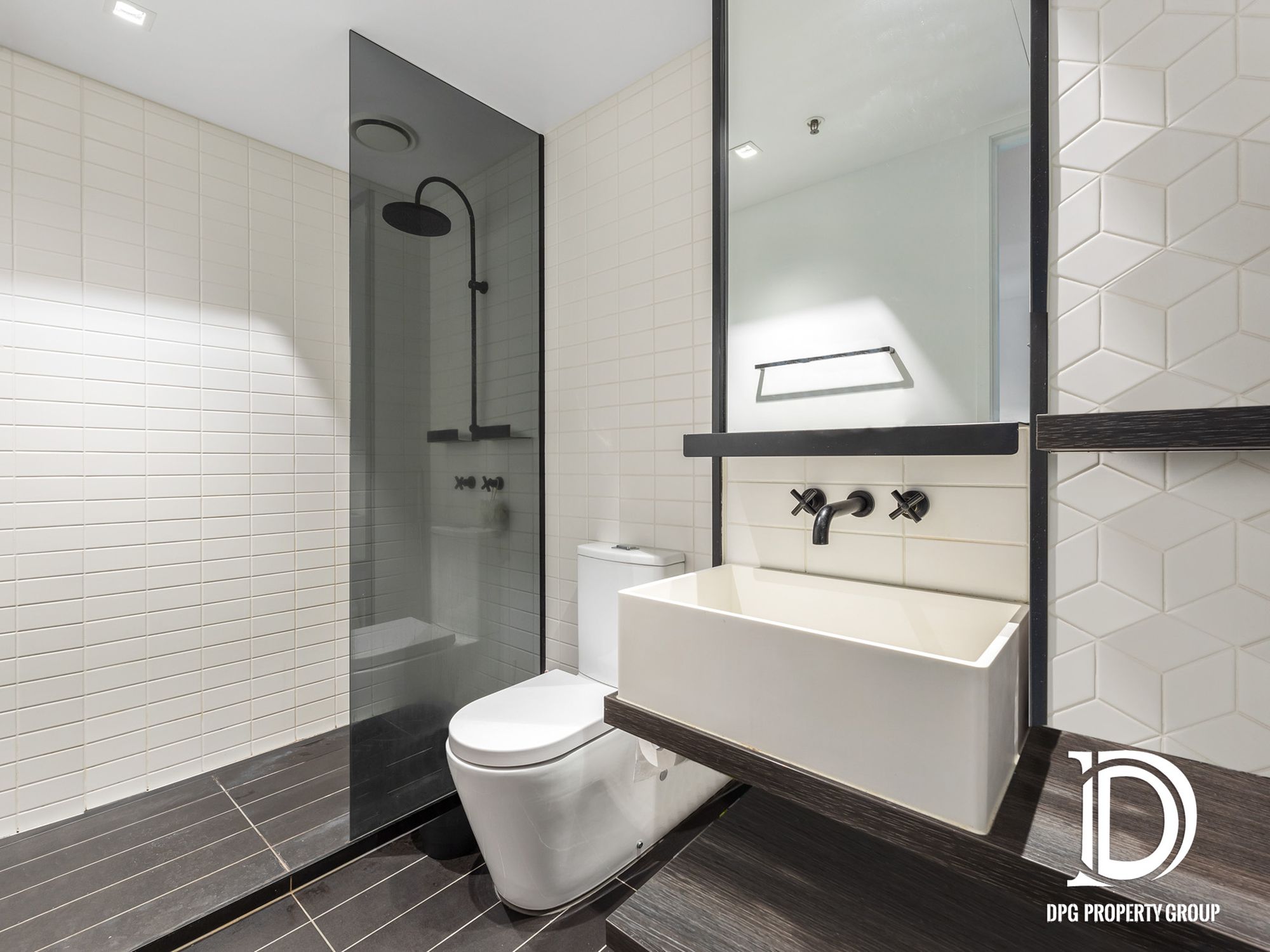 1406 / 677 La Trobe Street, Docklands