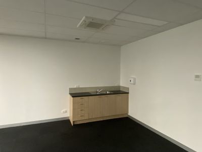 101 / 13 Barnes Place, Werribee