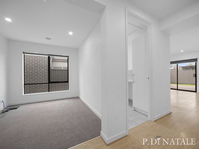 50 Atherstone Boulevard, Strathtulloh