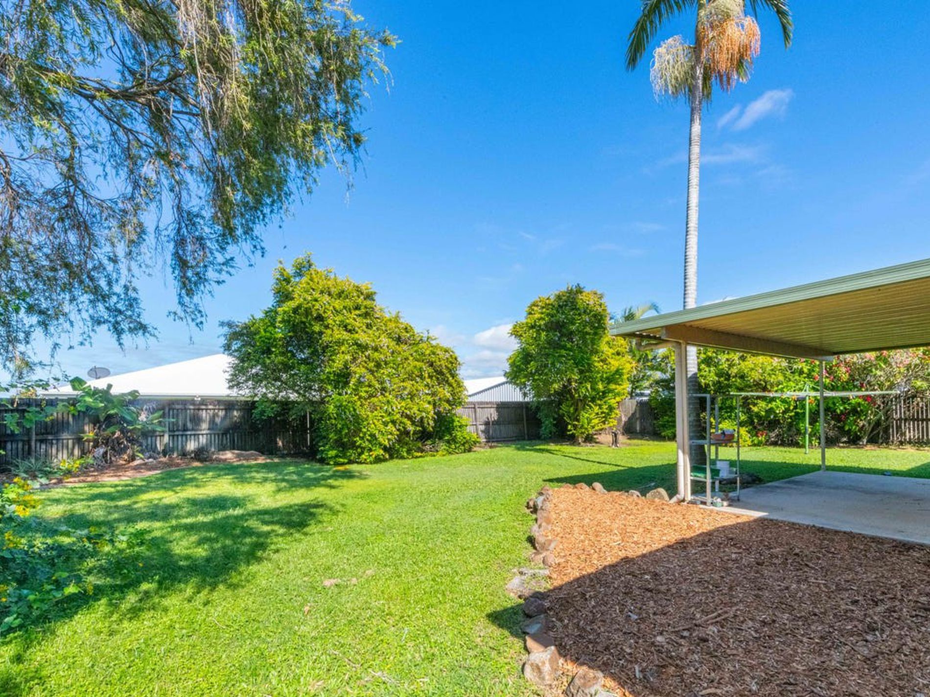 11 Holmes Drive, Beaconsfield