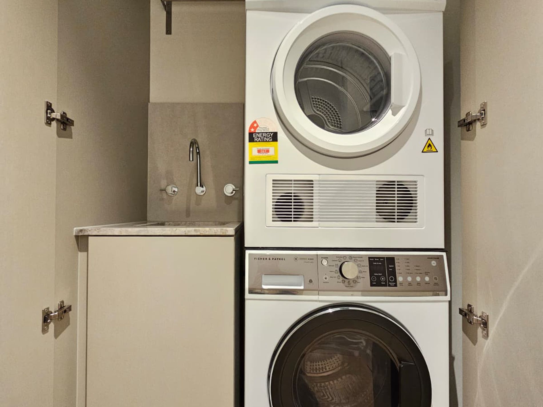 1102 / 8 Louise Street, Melbourne