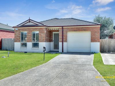 35 Harkaway Avenue, Hoppers Crossing