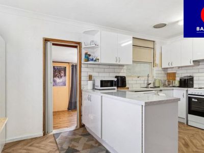 13 Parkview Rise, Hackham