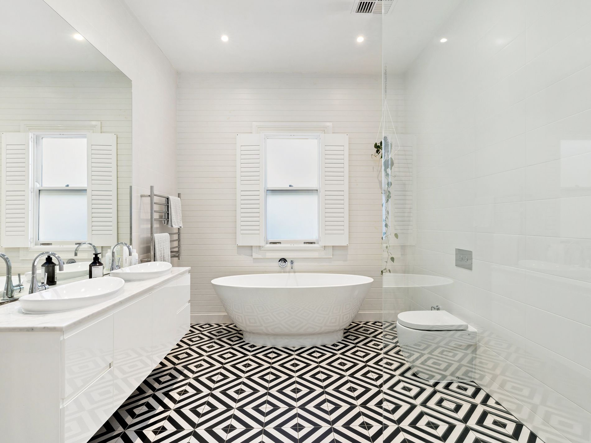 8 Stewart Street, Yarraville