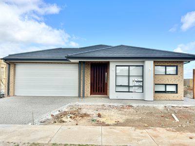 13 Akron Street, Manor Lakes