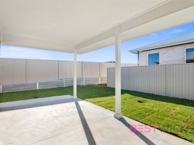 5 Atkins Drive, Eglinton