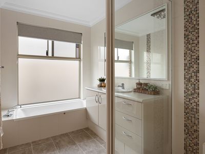 39 Yanrey Street, Golden Bay