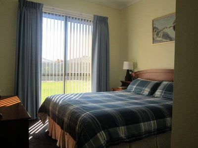 9 Greenfield Drive, Epsom