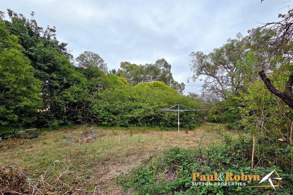 2 Bokhara Circuit, Kaleen