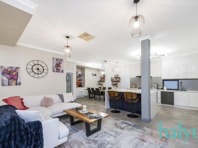 1 / 42 Gladstone Road, Rivervale