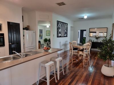 14 Butterfly Street, Piccadilly