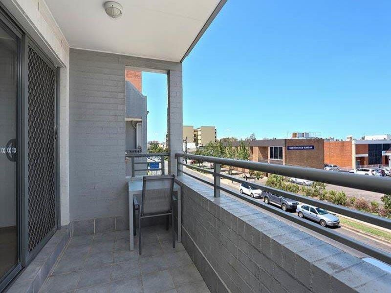 6 / 51 Bathurst Street, Liverpool