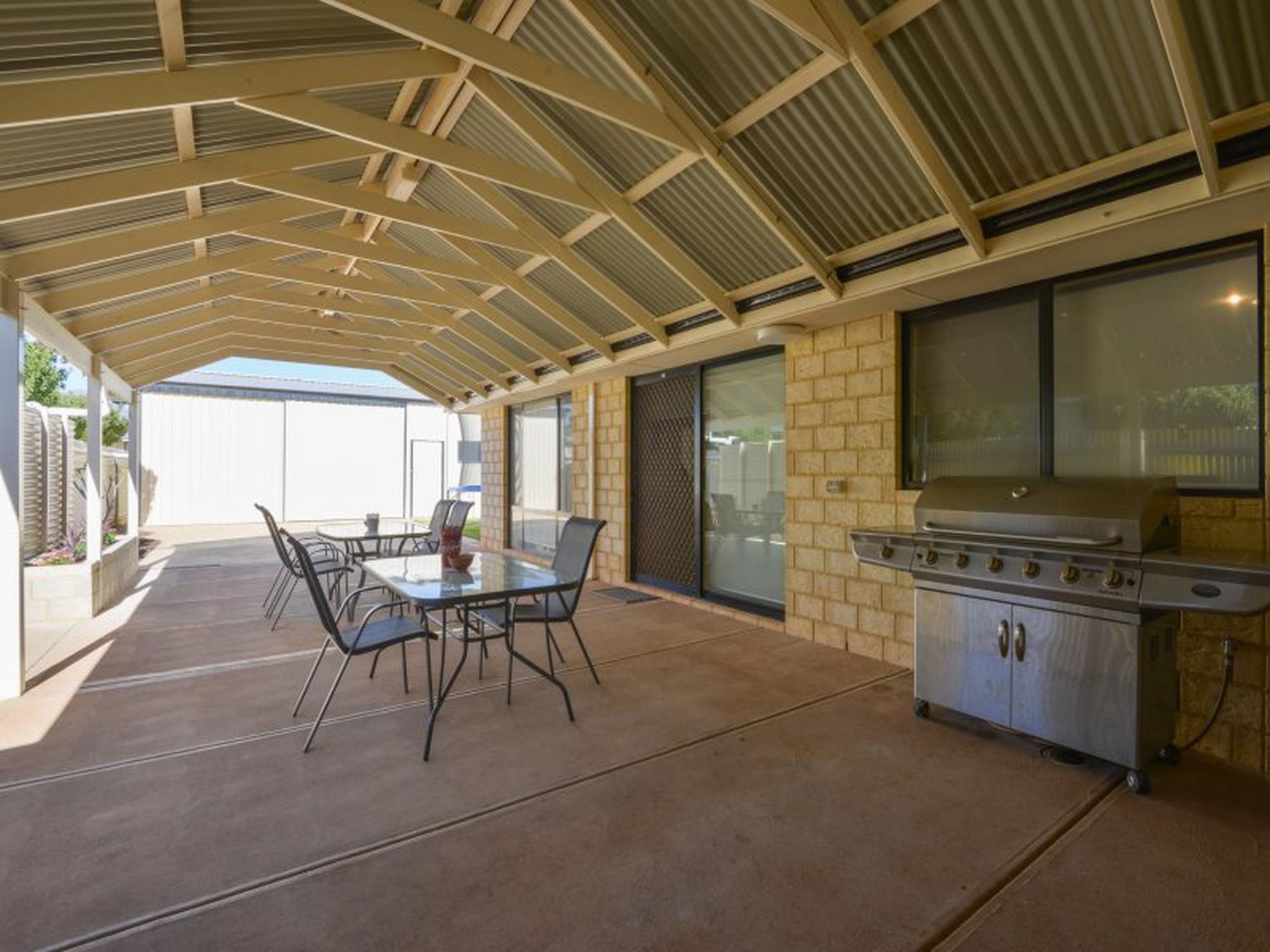 15 Godenzi Street, Broadwood