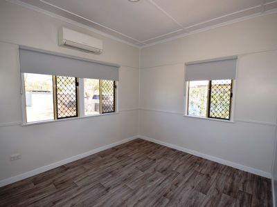 1 Heron Street, Longreach