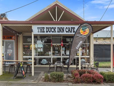 THE DUCK INN CAFE