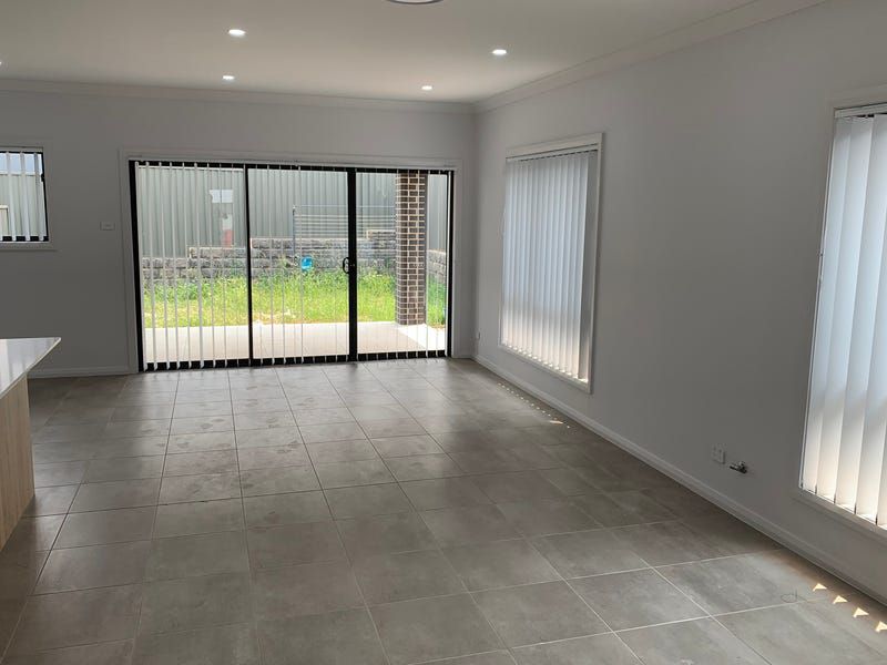 149 Village Circuit, Gregory Hills