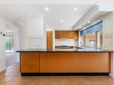 2 PARK LANE, Wodonga