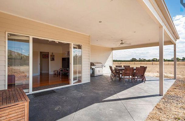 16 Peregrine Road, Oaklands Junction