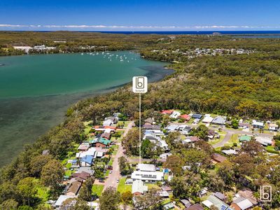 16 Lakeshore Avenue, Kingfisher Shores