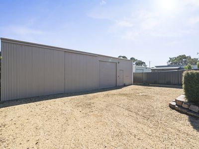 8 Stringybark Street, Mansfield