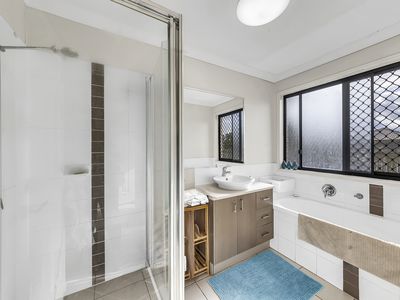 21 RONAYNE CIRCLE, One Mile