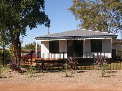 1 / 18 Warman Avenue, Newman