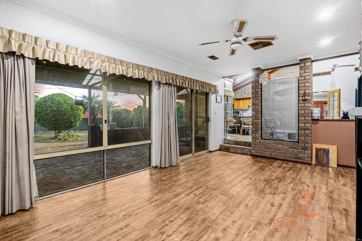 33 Taronga Drive, Kelmscott