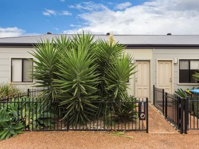 5 / 2-6 Kelly Street, Werribee