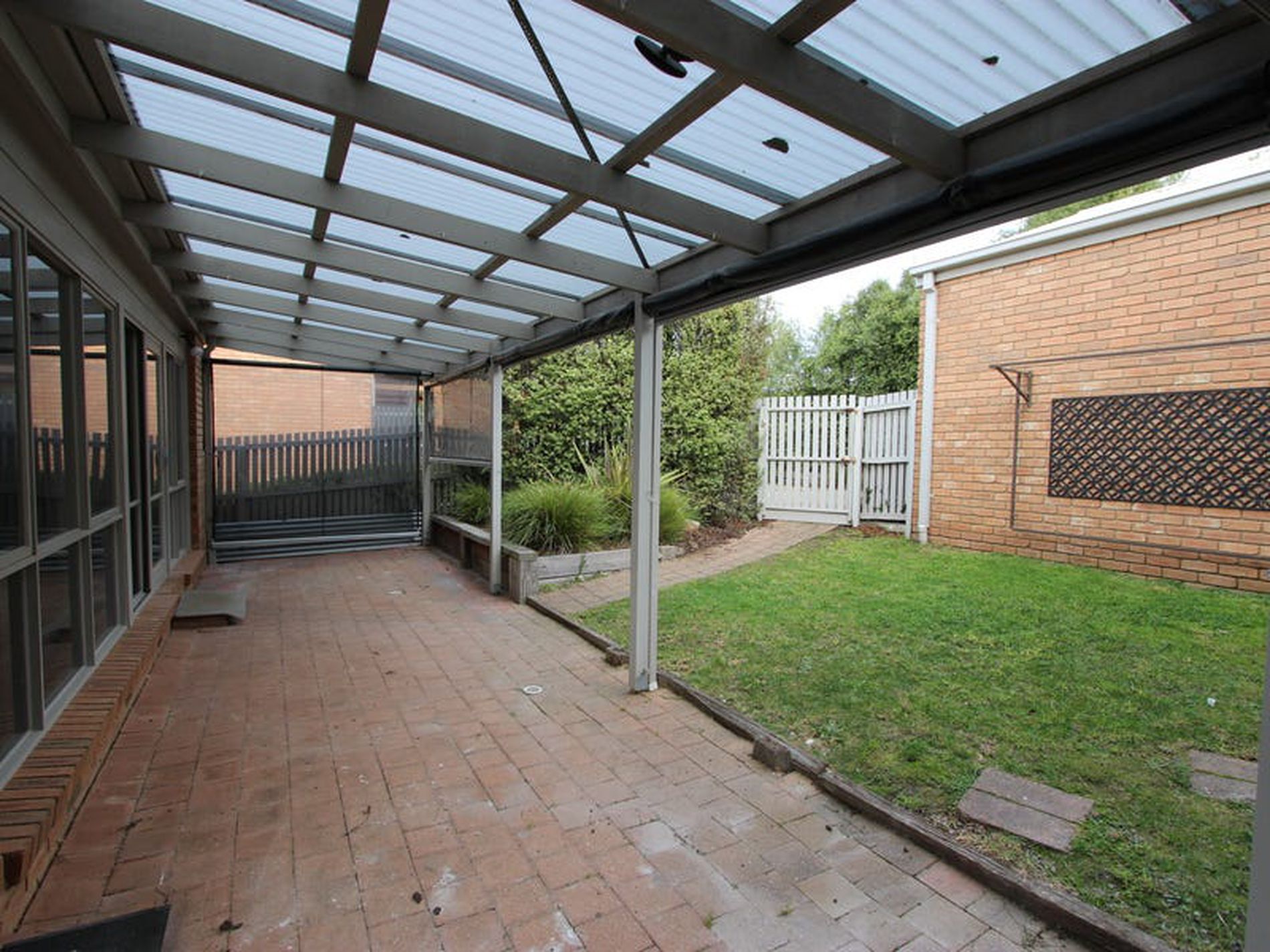 2 / 38 Wandana Drive, Wandana Heights