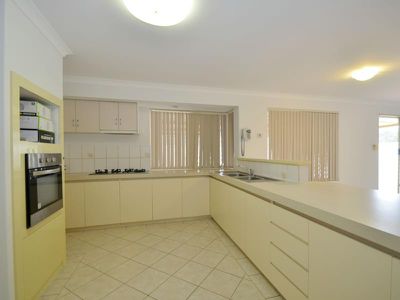 2 Barrul Place, Thornlie