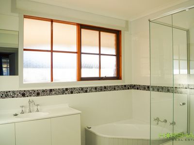 3 Birch Avenue, Horsham