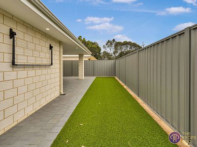 28 Hackney Loop, Byford