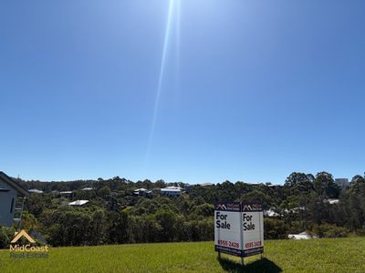 21 Coastal View Drive, Tallwoods Village