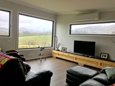 38 Howqua River Road, Piries