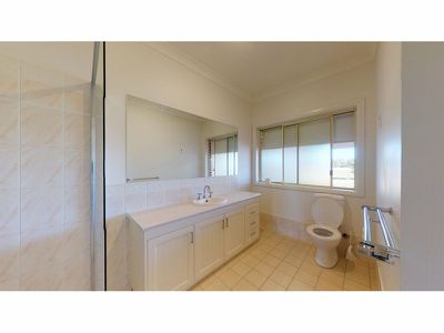 65 Torryburn Way, Dubbo