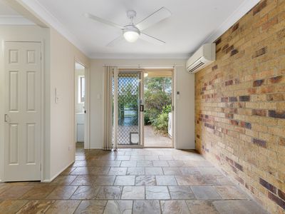 2 / 62 Birdwood Road, Holland Park West