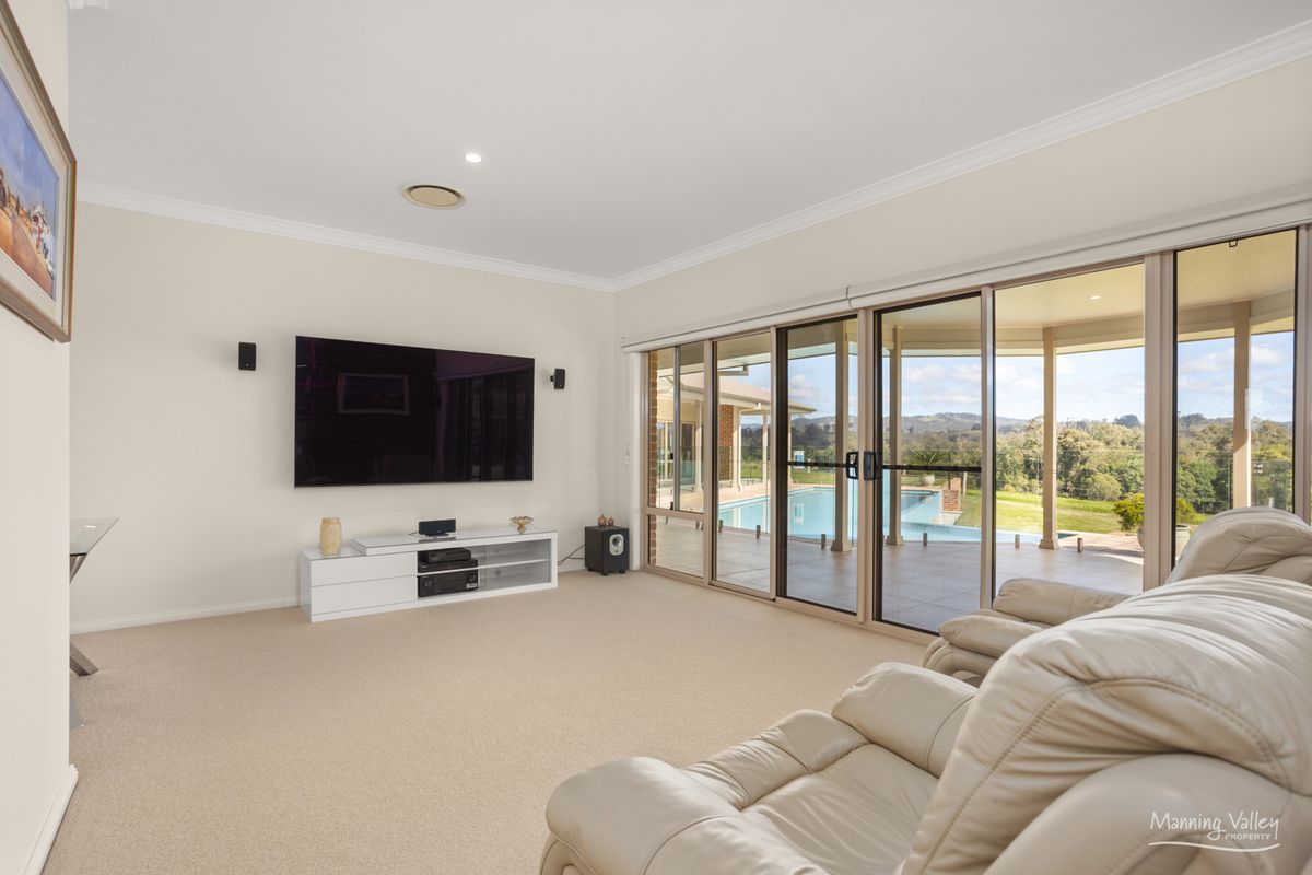 211 Marchfield Road, Wingham