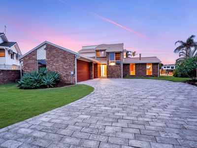13 Abel Tasman Place, Hollywell