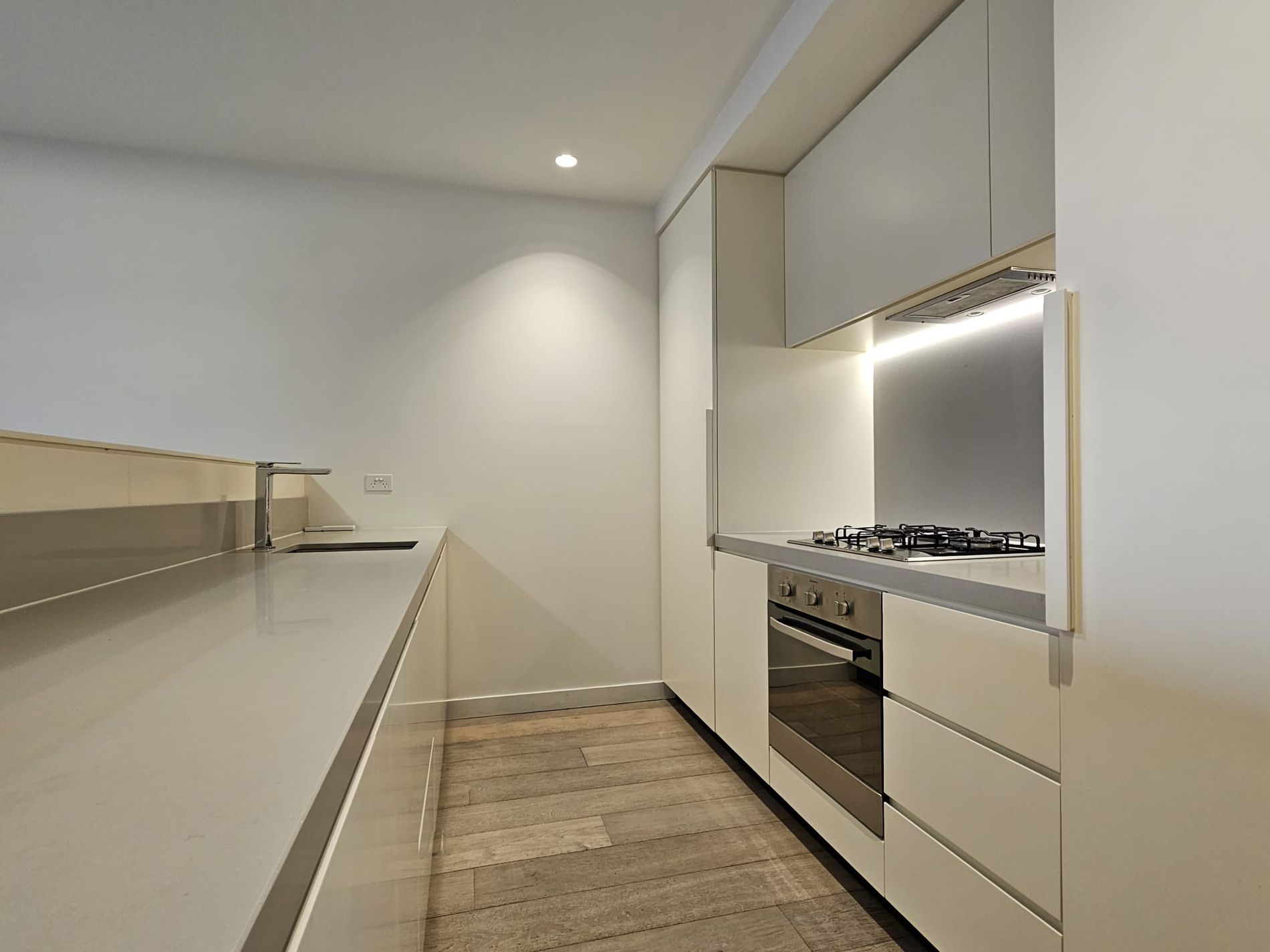 1908 / 81 A'Beckett Street, Melbourne