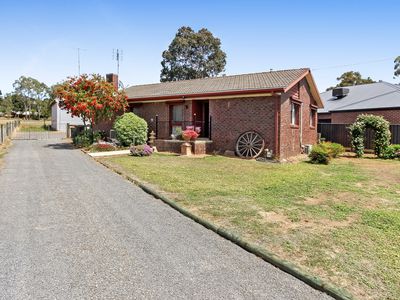 24 Boomerang Place, Heathcote