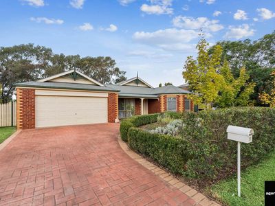 11 Bronte Court, Wyndham Vale