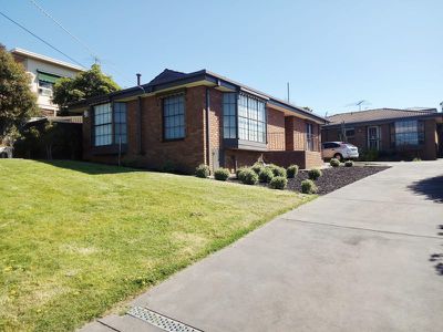 1 / 87 North Valley Road, Highton