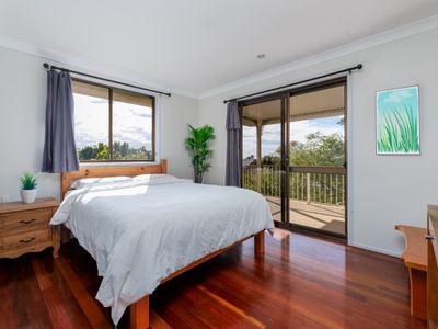 13 Meghan Crescent, Qunaba