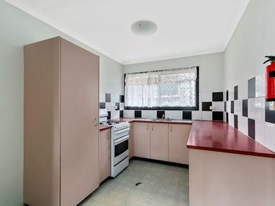 2 Dorsey Crescent, Bundamba