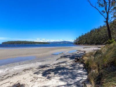 14 Sunset Drive, Garden Island Creek