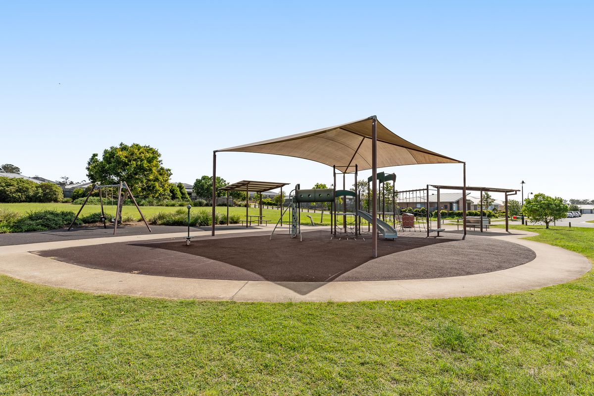 60 Chambers Ridge Boulevard, Park Ridge