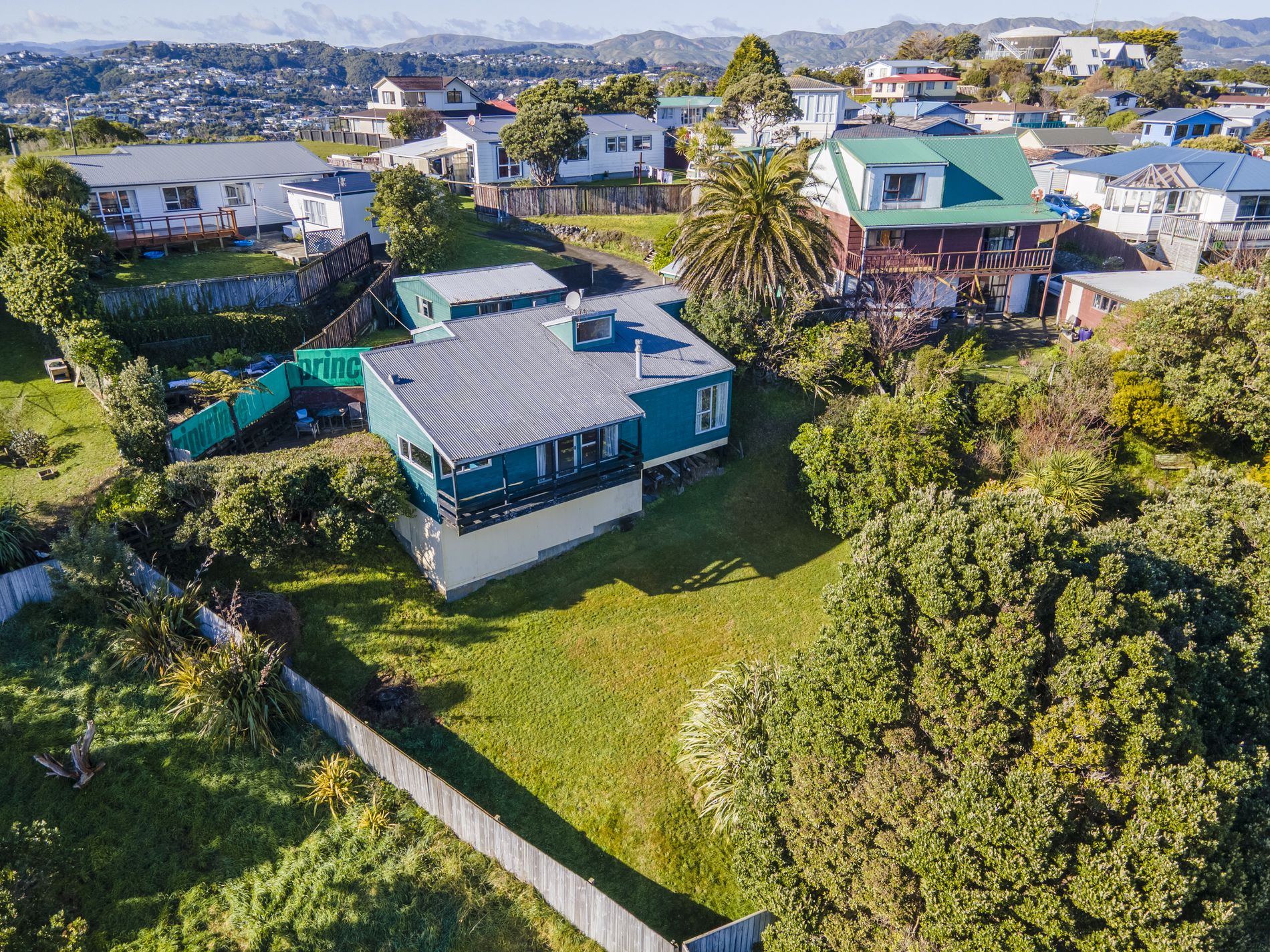 129 Gloaming Hill, Titahi Bay