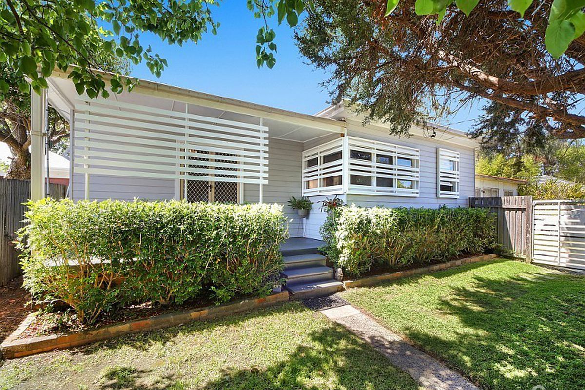 696 The Entrance Road, Bateau Bay