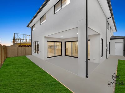 10 Sandalwood Crescent, Clyde North