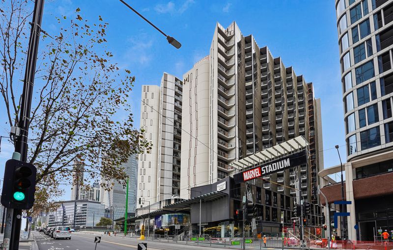 1313 / 677 La Trobe Street, Docklands, Docklands - Thumbnail 5